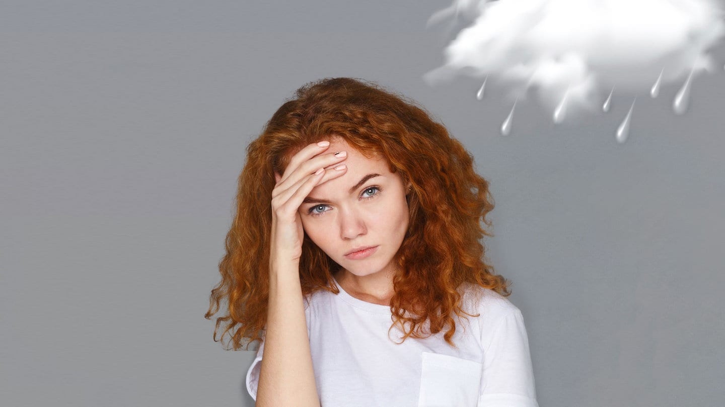 Kopfschmerzen bei Wetterwechsel: Was steckt hinter Wetterfühligkeit?